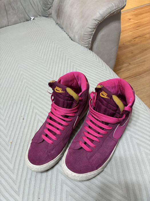 Маратонки Nike, Puma