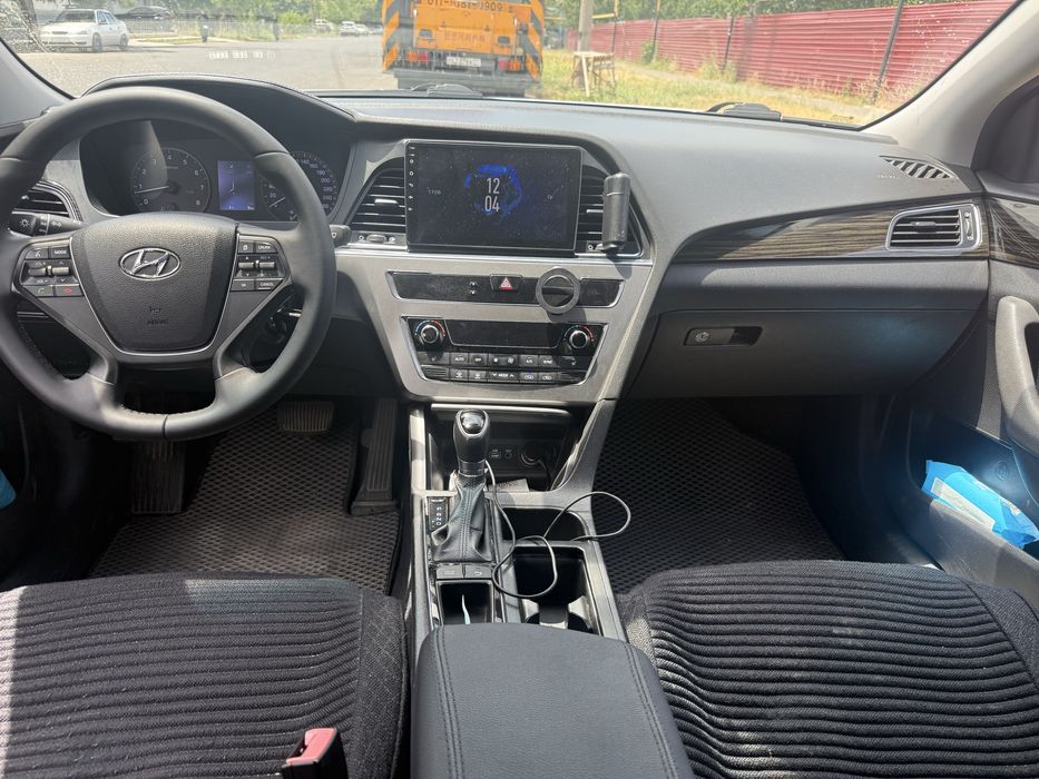 Hyundai sonata lf