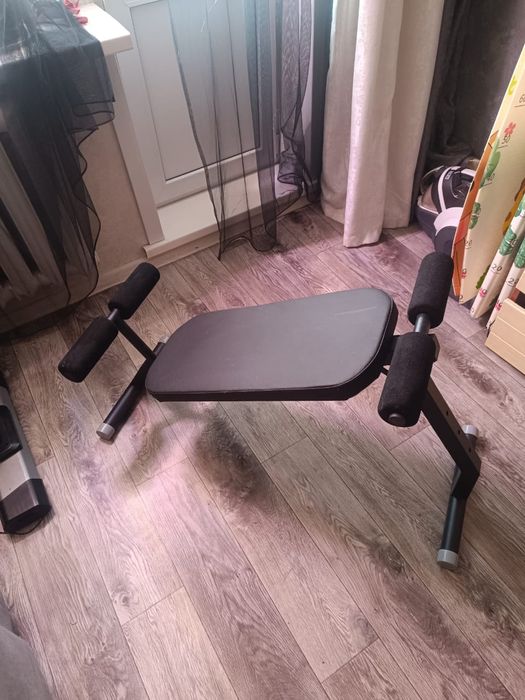 Продам скамью для пресса и спины