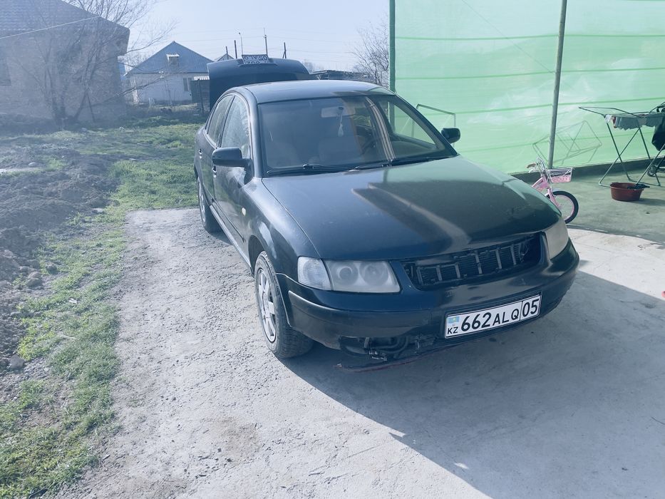 Срочно продается машина на ходу но есть вложения. Все вопросы по телеф