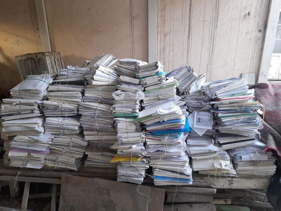 Makalatura Yuqori narxda Olamiz kardon qoğoz Oq qogʻoz  Olamiz