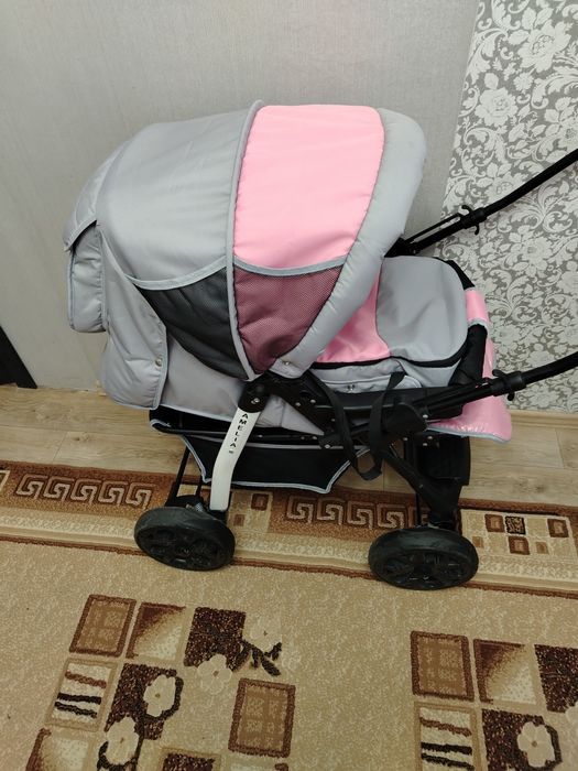 Продам детскую коляску3 в 1!