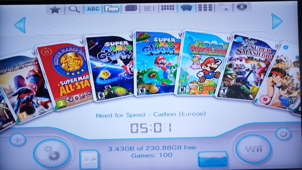 Пълен Комплект Лимитиран Червен Nintendo Wii с 100 игри