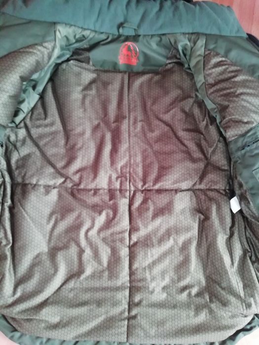 Продам костюм хорошего качества.