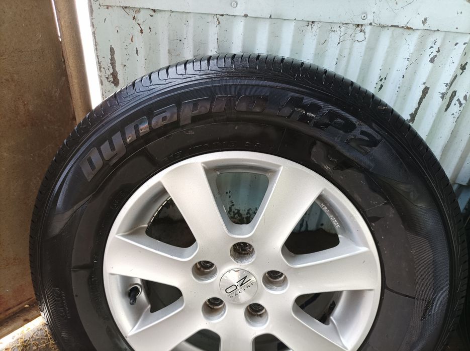 Джанти Borbet OZ 15 5x114.3 с летни гуми Hankook Dynapro HP2 215/70R15