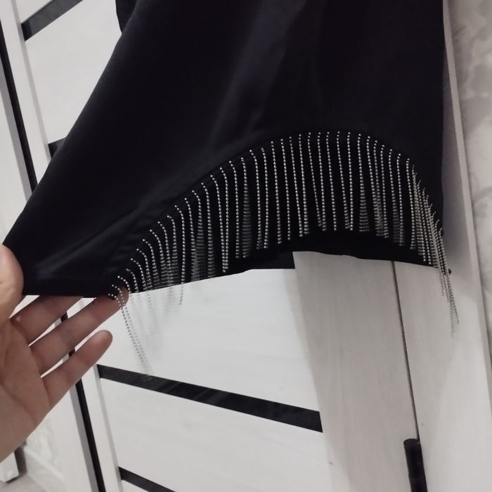 новое, шикарное, атласное платье!