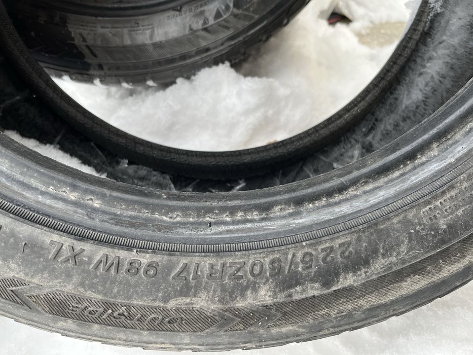 Продам летние покрышки р17