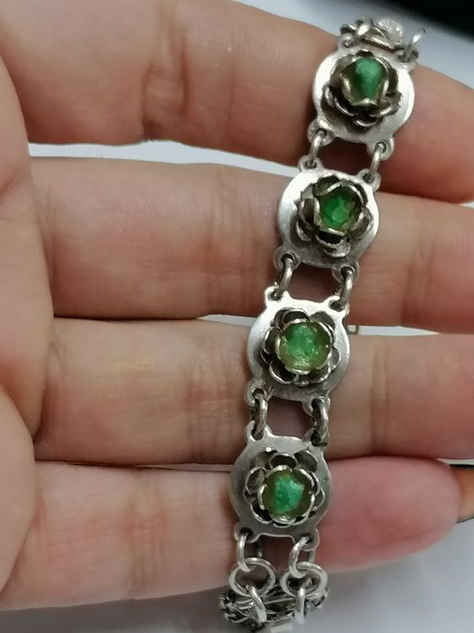 Старинна сребърна гривна с камъни