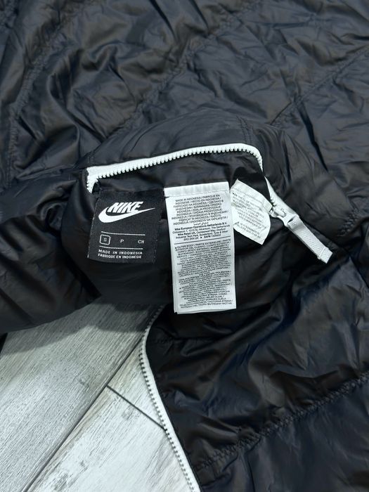 ПРОМО ЦЕНА! Дамско яке Nike – размер S, отлично състояние, двулицево