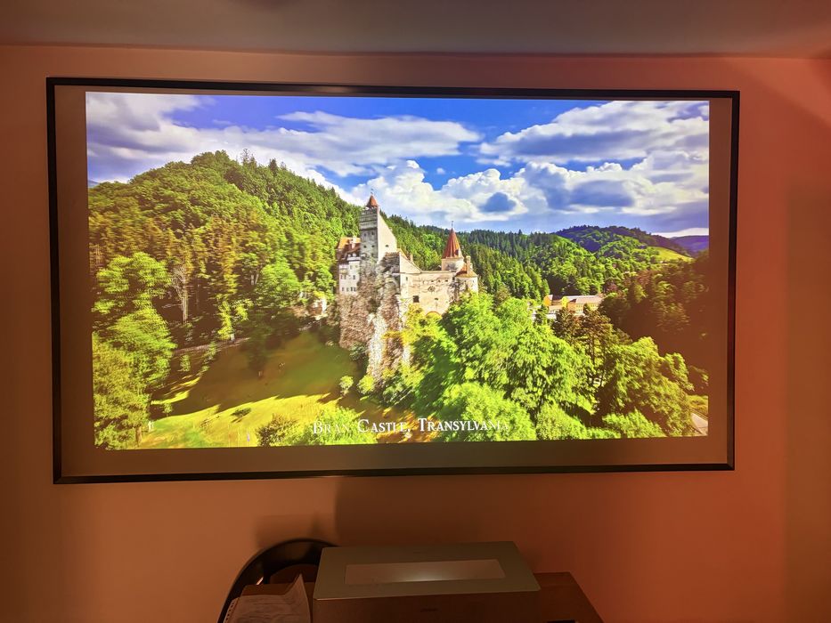 Hisense LASER TV UHD100L5HD 4k ULTRA HD 254 cm  (videoproiector) garantie inca 1 an si 6 luni la altex
