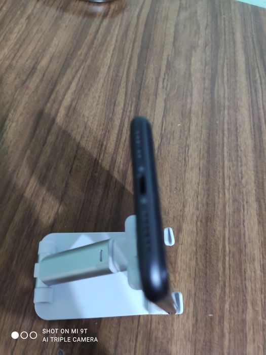 Продам айфон 11 идеал