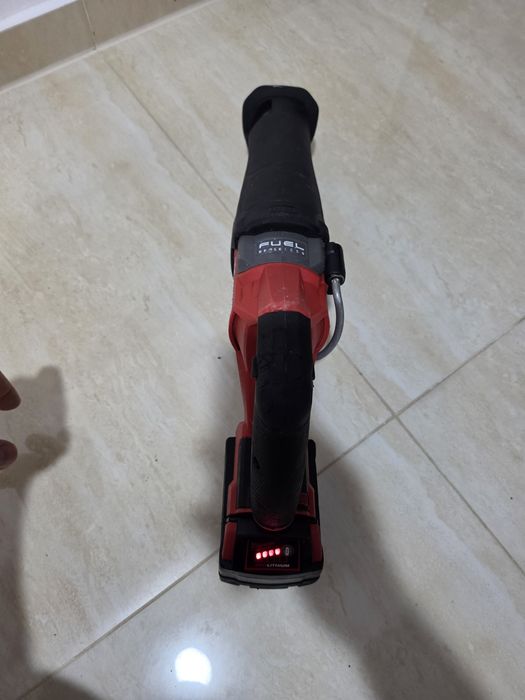 Fierastrau Sabie Milwaukee M18 FSZ