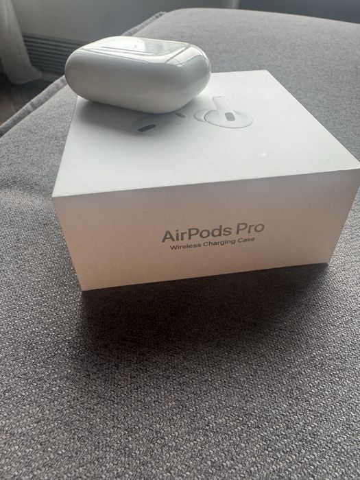 Продам Airpods PRO