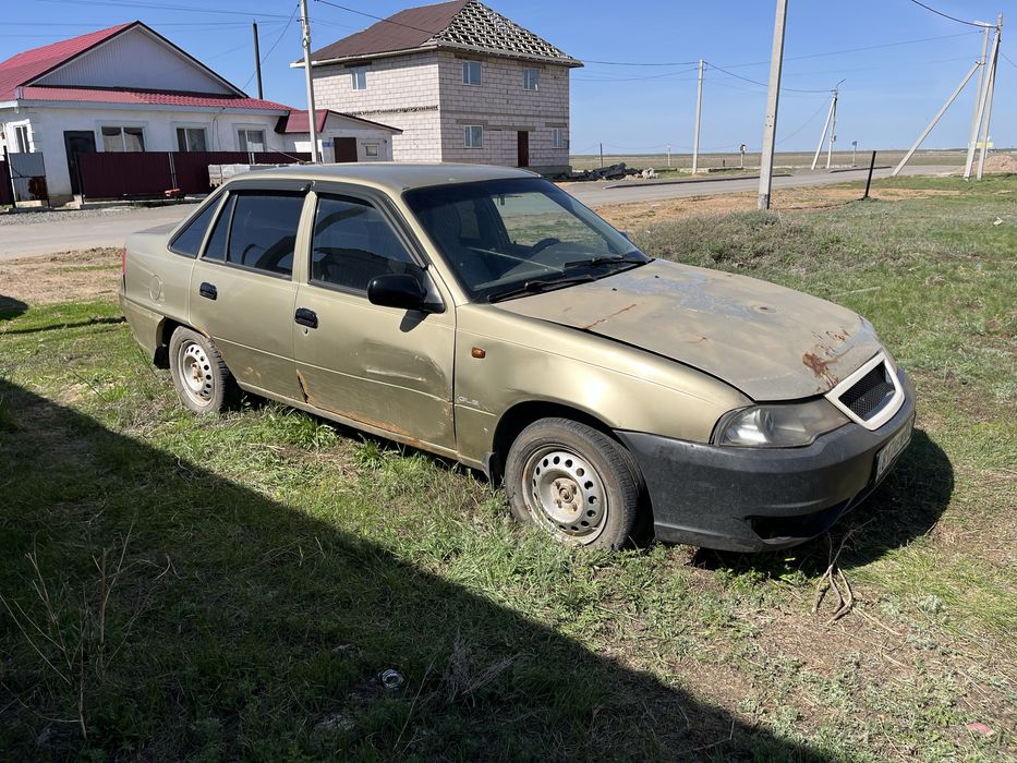 Продам машину нексия 2