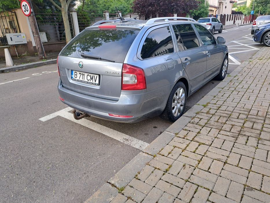 SKODA Octavia 2012 — imagine 2