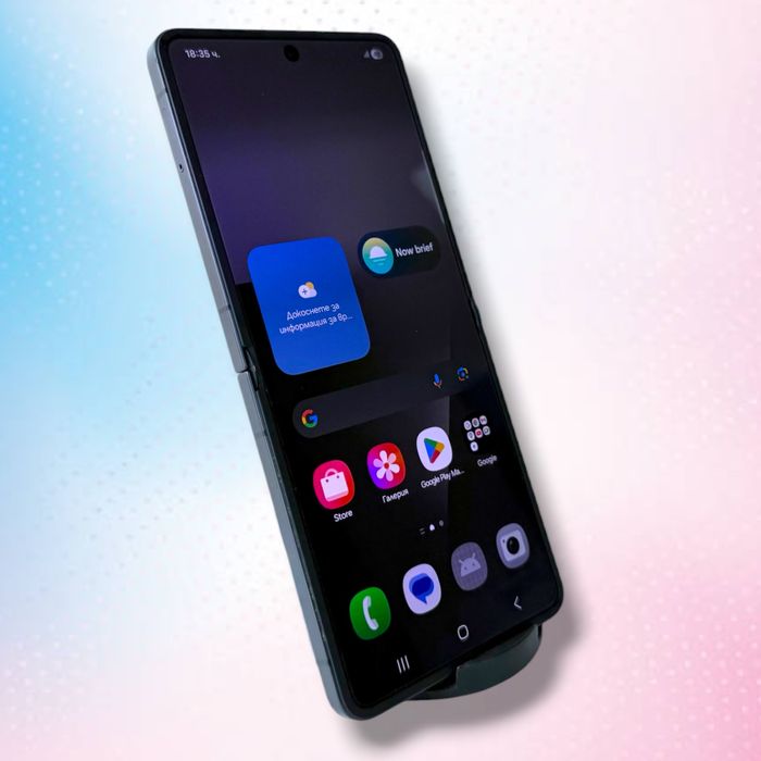 Samsung Galaxy Z Flip 7 5G 256GB 12RAM Jet Black Перфектен! Гаранция!