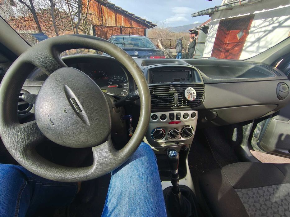 Продавам Fiat Punto