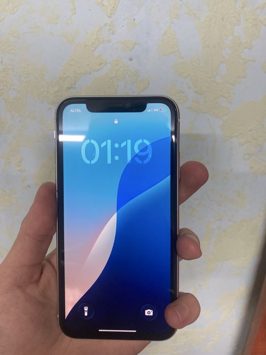 iPhone 11 белый срочно продается
