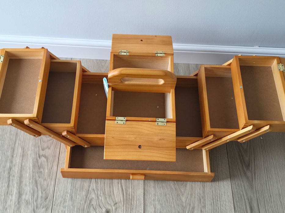Cutie de depozitare din lemn cu 4 niveluri, Hobby Gift