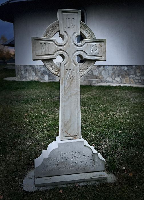 Lucrări din piatră naturală de Cosauti din Republica Moldova