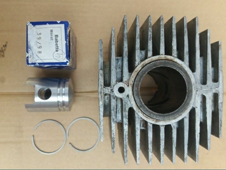 Piese noi Jawa Babetta