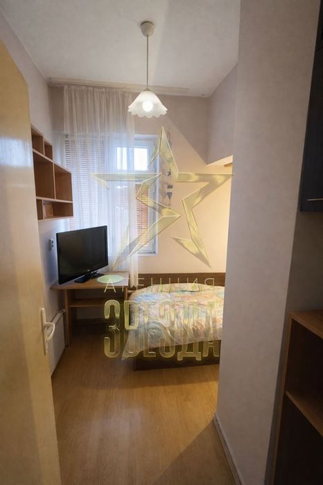 Едностаен с отделна спалня в центъра