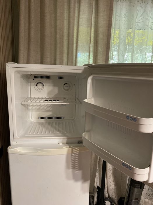 Продам холодильник - полностью рабочий LG