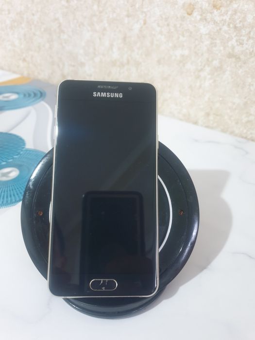 Продам самсунг А3 буу