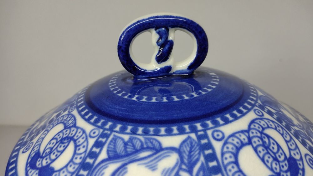 Винтидж керамична кутия за бисквитки 1914-1920