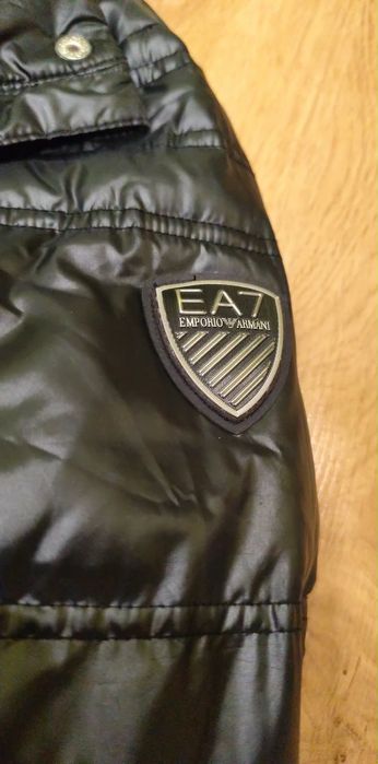 Дамско оригинално яке EA7