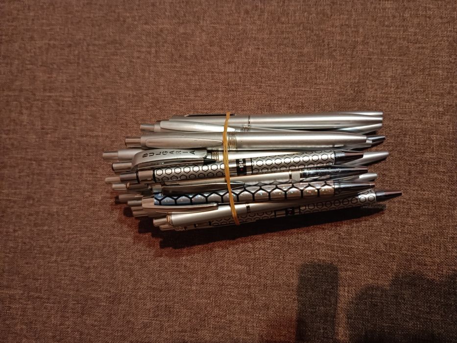 Химикалки  и моливи-1лв