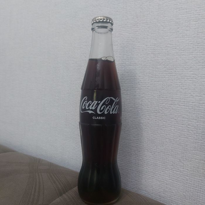 Янги Кока кола тараси