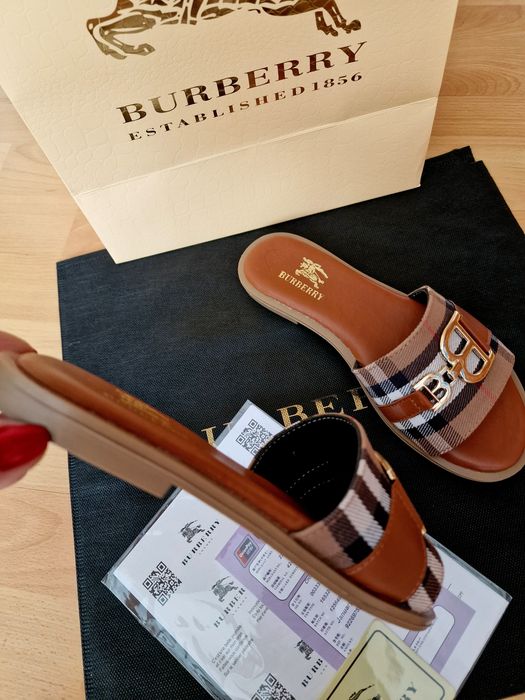 Papuci dama,super model, calitate garantată, saculet, etichetă