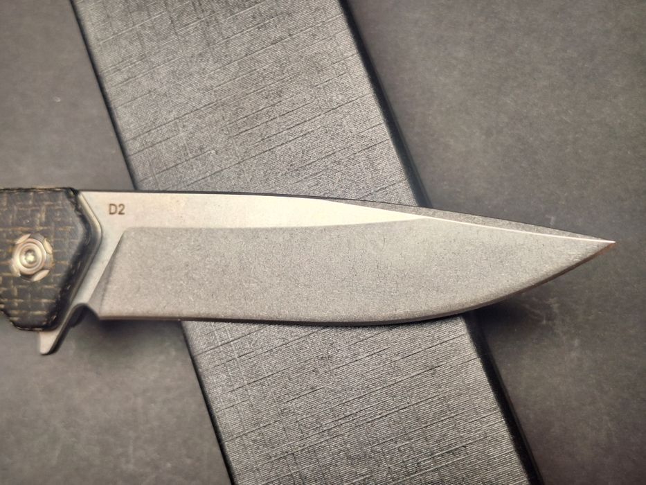 Сгъваем нож-Стомана D2