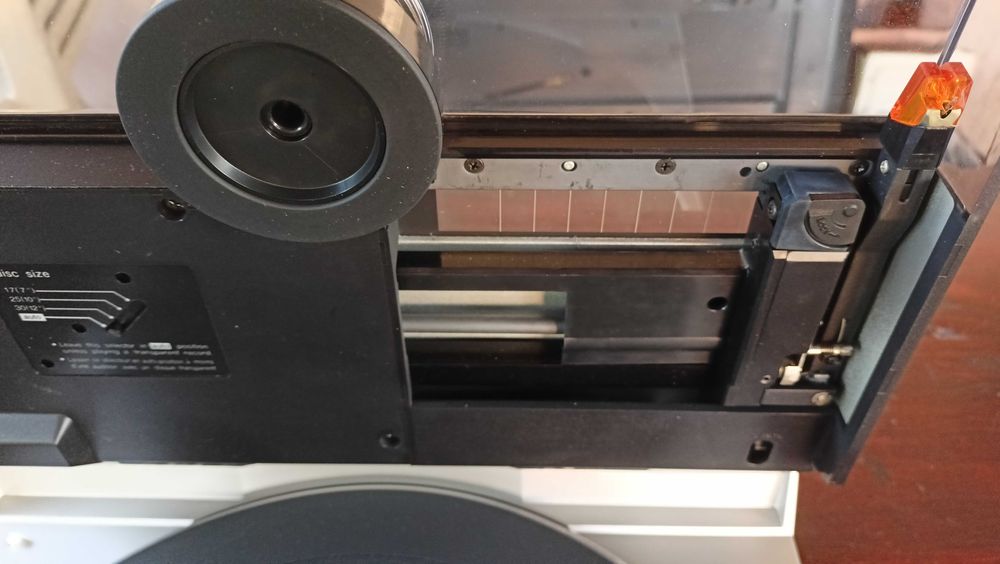 Technics SL-7 Linear tracking turntable