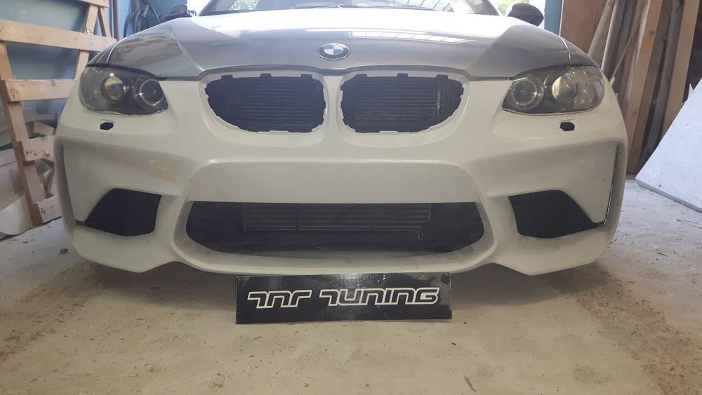 Bara fata bmw e92 e93 look m2  nonfacelift
