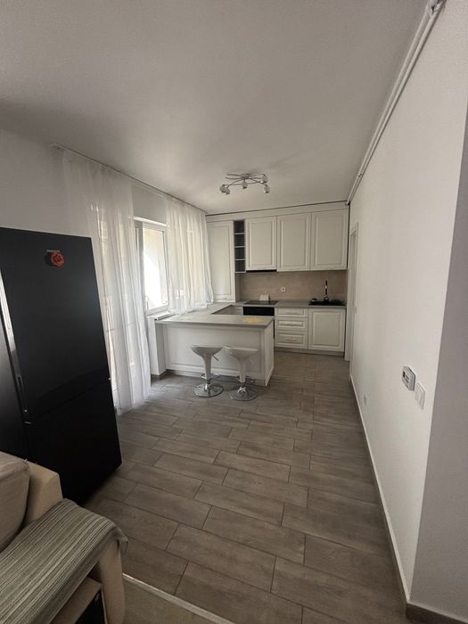 De Închiriat - Apartament 2 Camere Cetate