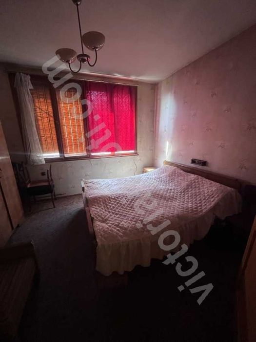 Продава се Тристаен апартамент в Велико Търново, Център - 120 кв.м за 1209 €/кв.м - Снимка #2