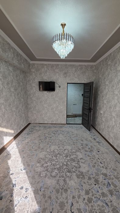 Tinchlik plaza sulton saroy domi