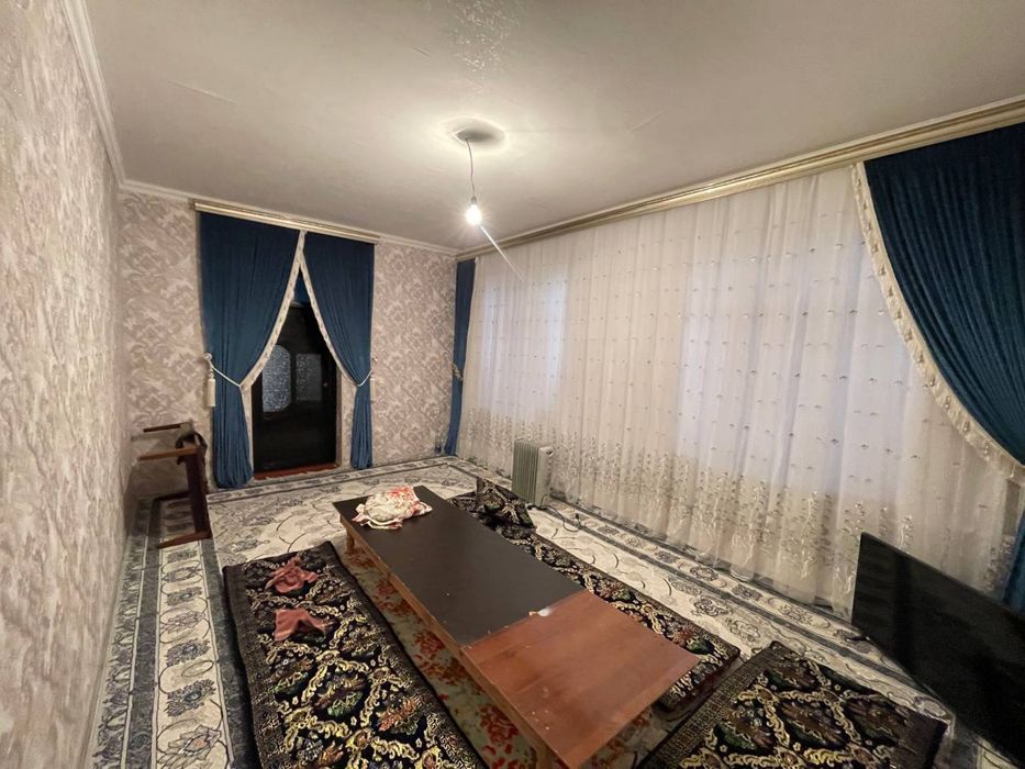 Navoiy shahrida, Karmana tumanida 7 sotixli hovli sotiladi