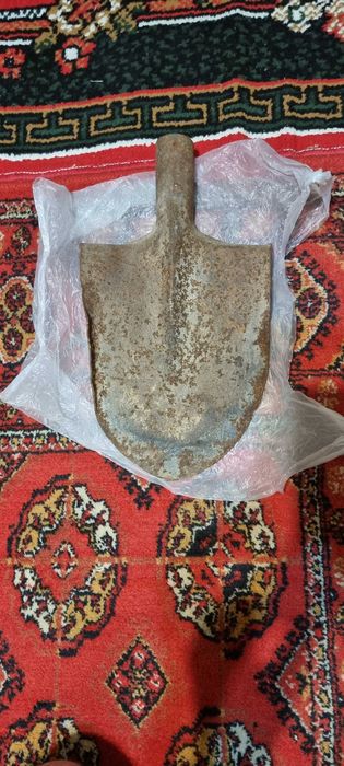 Лопата железнная