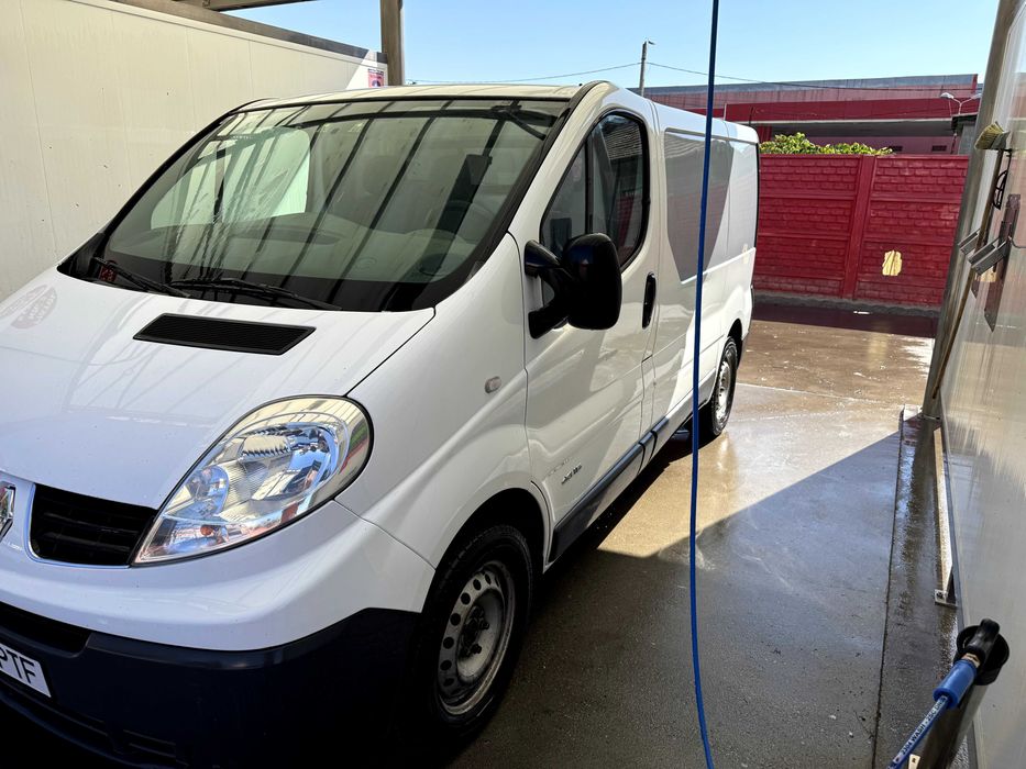 Renault Traffic 2012