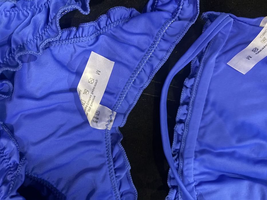 Кралско син бански