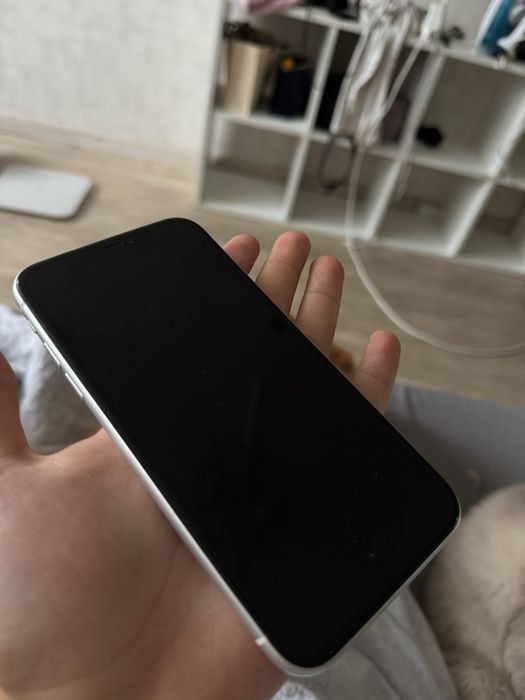 продам iphone xr