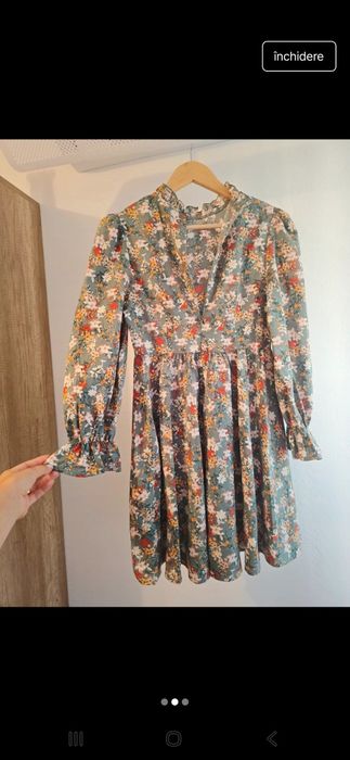 Vând rochie mărimea s,  astept si oferte