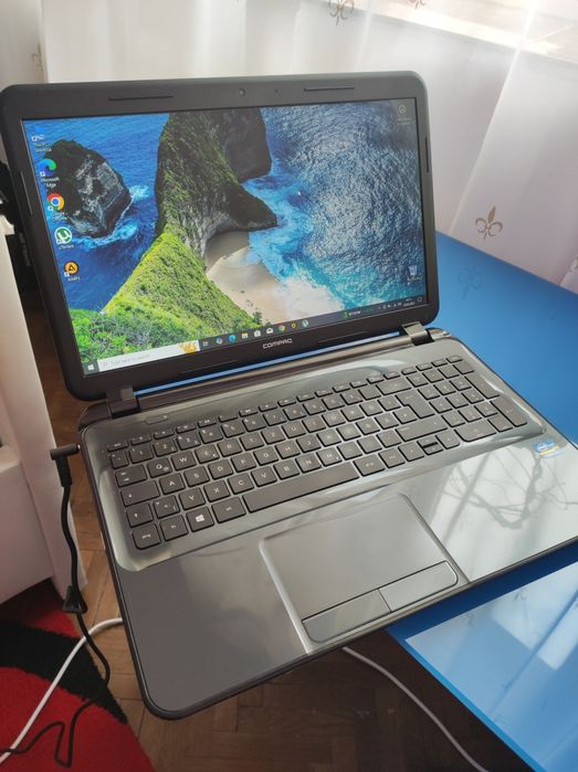 Laptopuri diferite modele