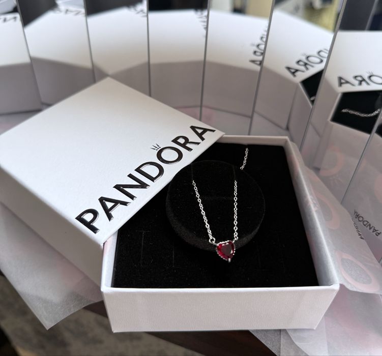 Colier Pandora Inima rosie