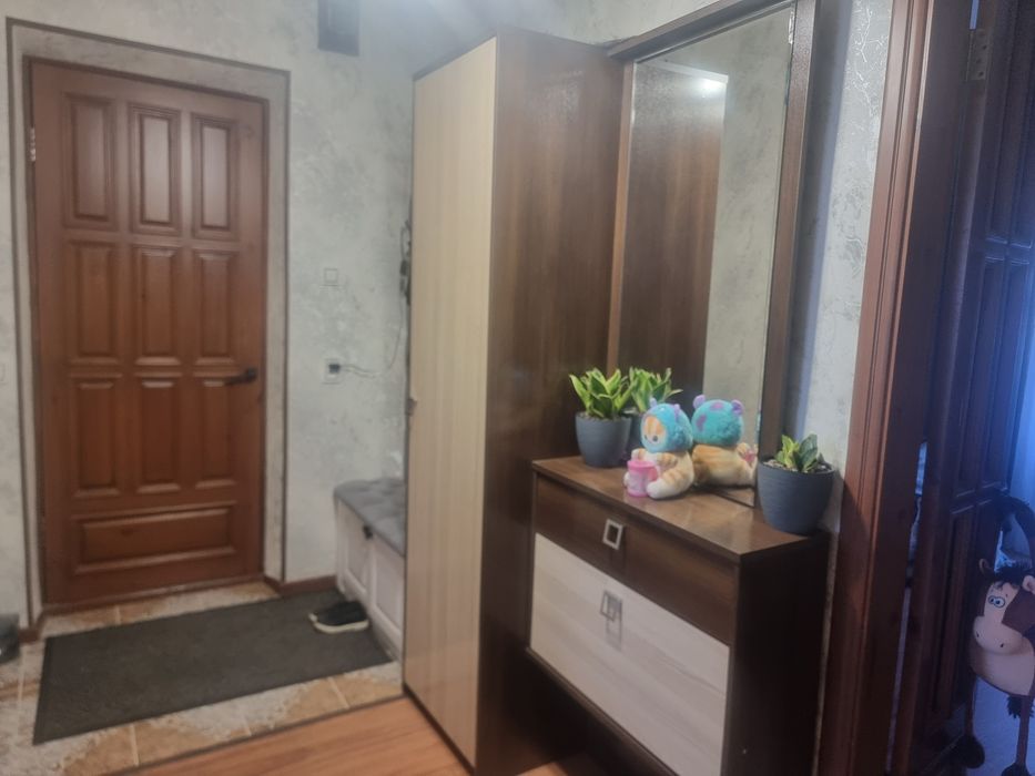 продам мебель для  прихожей  б/у