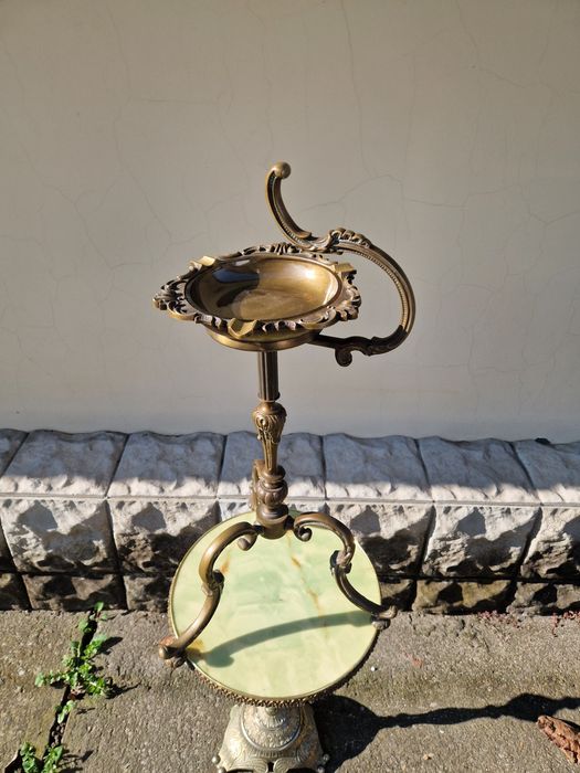 Уникален антикварен френски бронзов подов пепелник