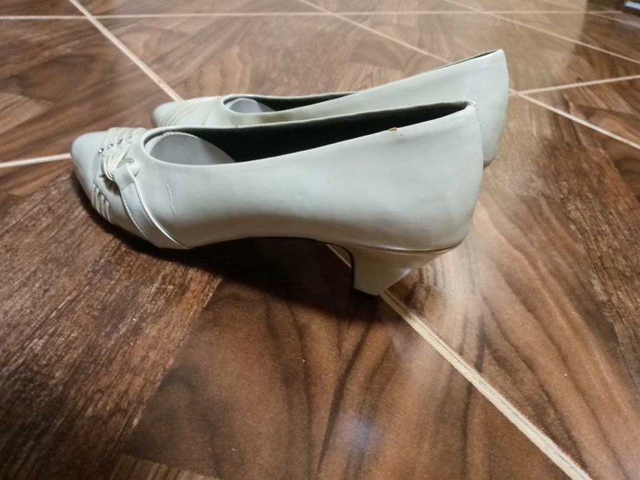 «Arzon narxda» Ayollar uchun kiyim hammasi birga 60 ming som